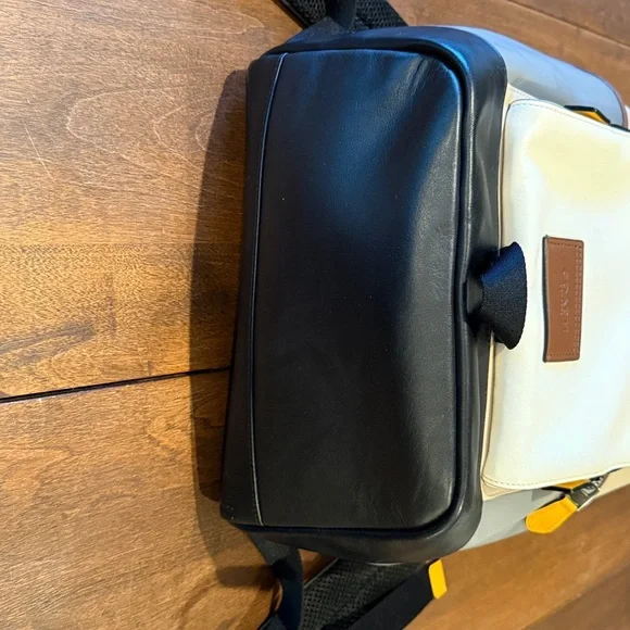Coach Track Backpack Colorblock Leather QB/Chalk Light Gravel RARE (EUC) (C4019) - Picture 3 of 16